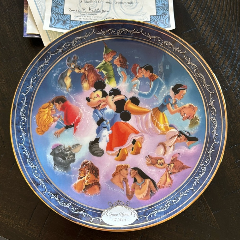 Bradford Exchange Disney Collection With Certificate Of Authenticity